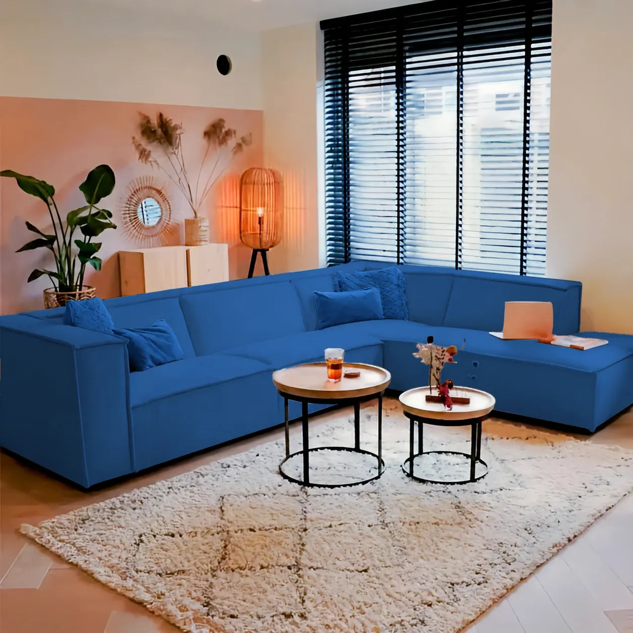 ركنة أوف وايت قطيفة – SZ63
