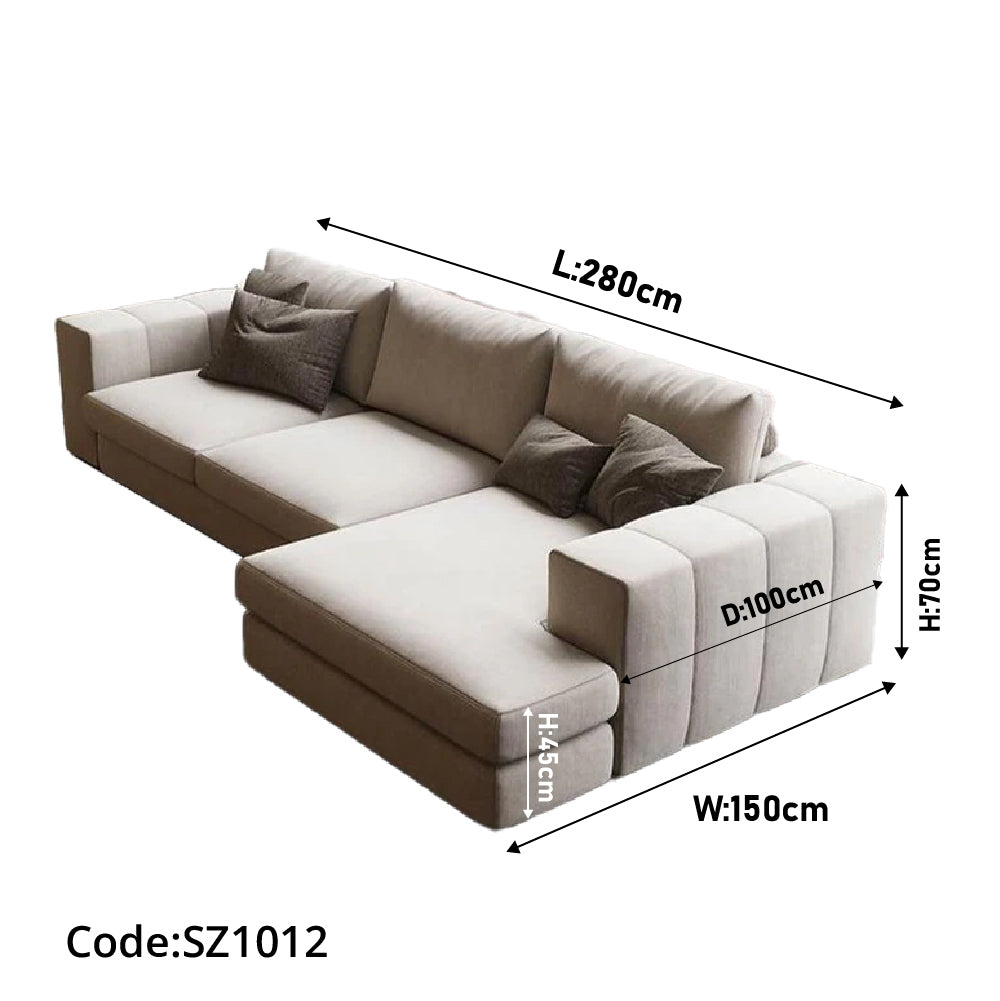 ركنة أوف وايت حرف ال – sz1012